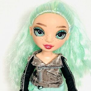 Rainbow High Daphne Minton Fashion Doll MGA Incomplete Read Freckles